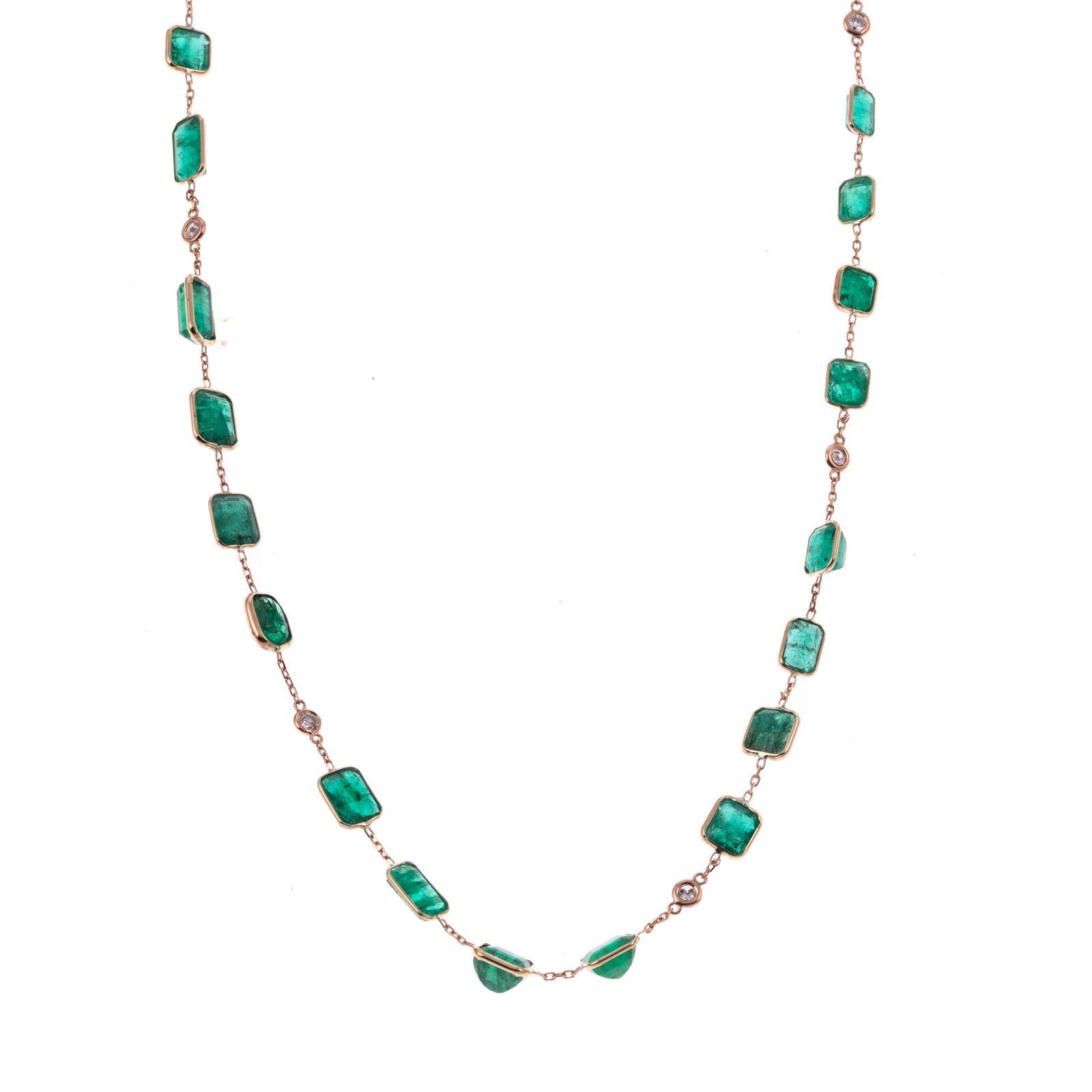 Appraisal: AN EMERALD DIAMOND STATION NECKLACE IN K K rose gold