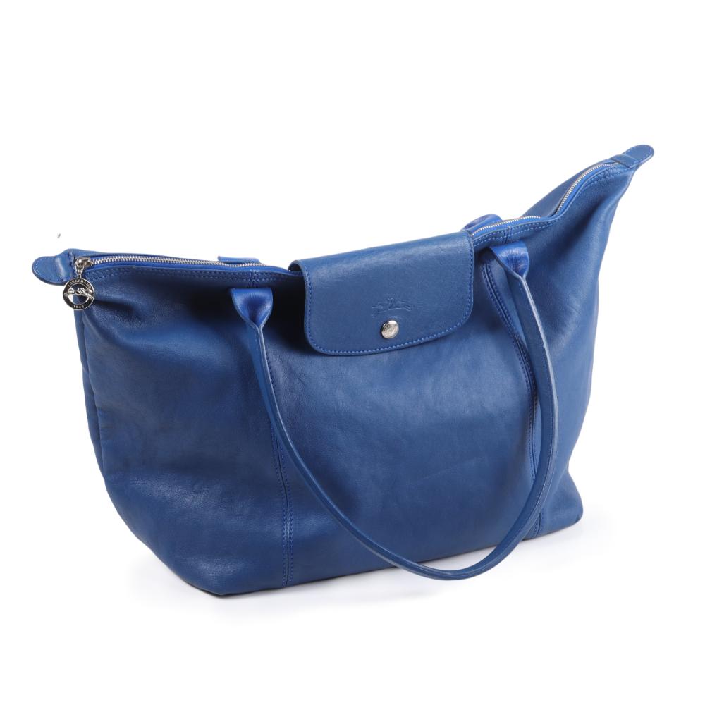 Appraisal: Longchamp Le Pliage blue leather tote bag Dimensions H x