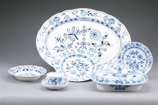 Appraisal: SET OF CHINA Fifty-four pieces of Blue Onion pattern china