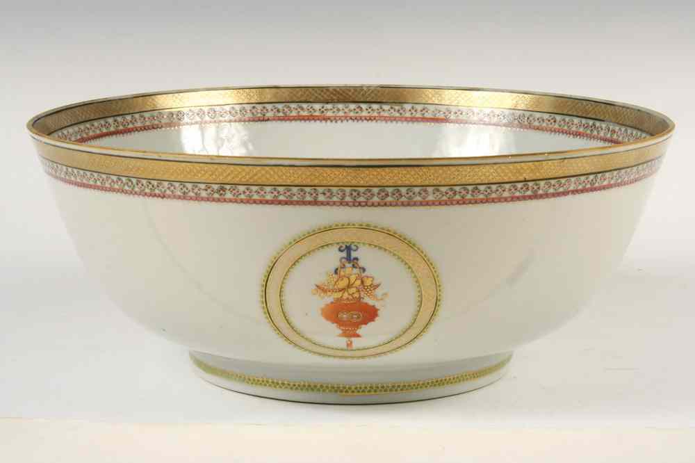 Appraisal: CHINESE BOWL - Fine Chinese Export Porcelain Bowl fourth quarter