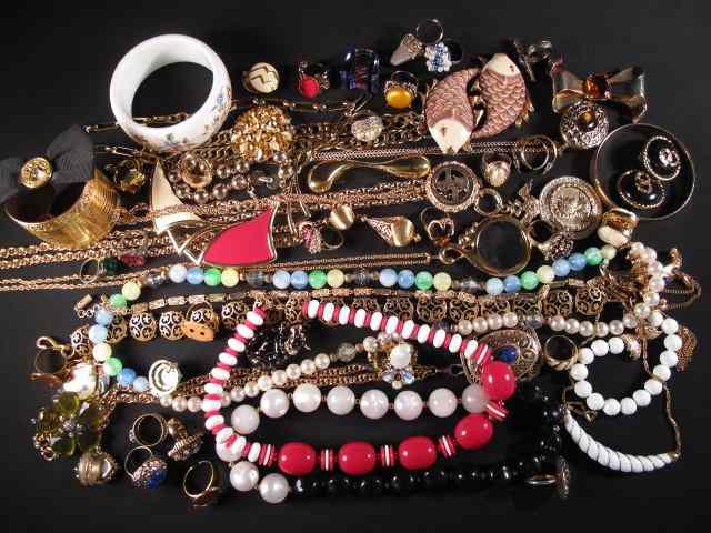 Appraisal: Tray lot of assorted costume jewelry Necklaces bracelets brooches rings