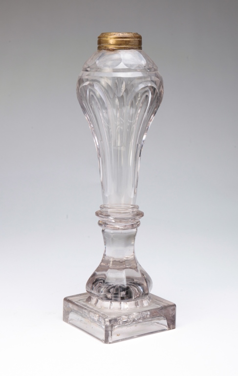 Appraisal: AMERICAN CUT GLASS OIL LAMP Mid th century Cut loop