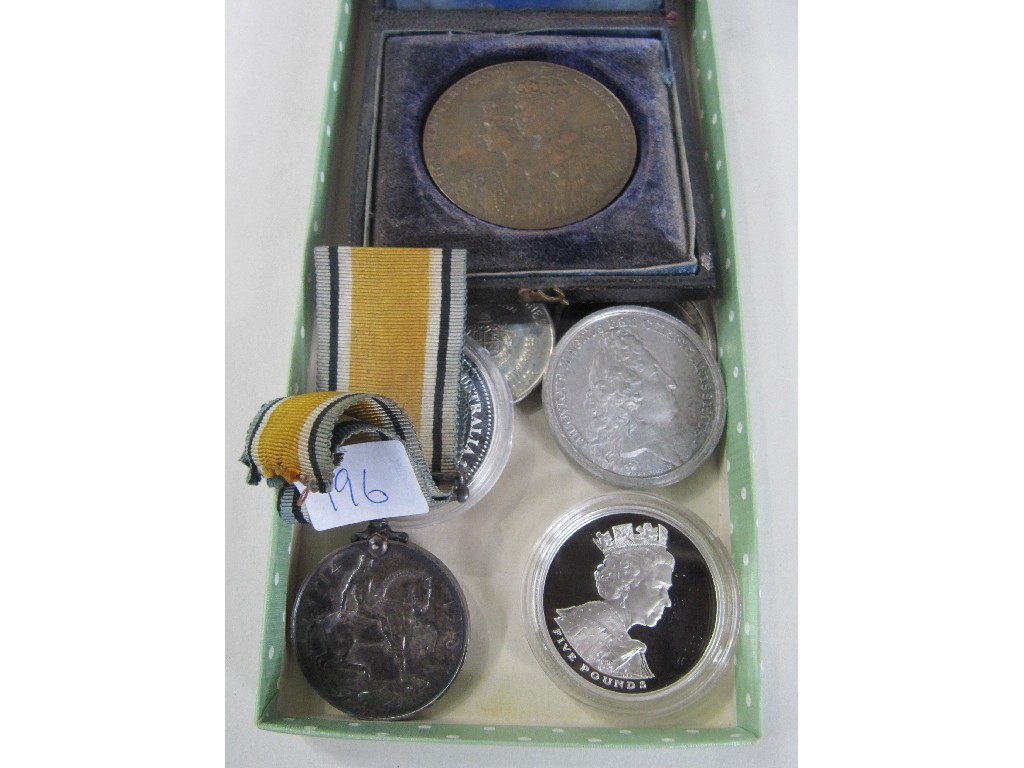 Appraisal: Lot comprising cased Empire medallion assorted coins and a war