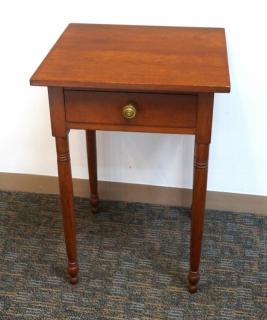 Appraisal: th Century Cherry End Table th Century Cherry End Table