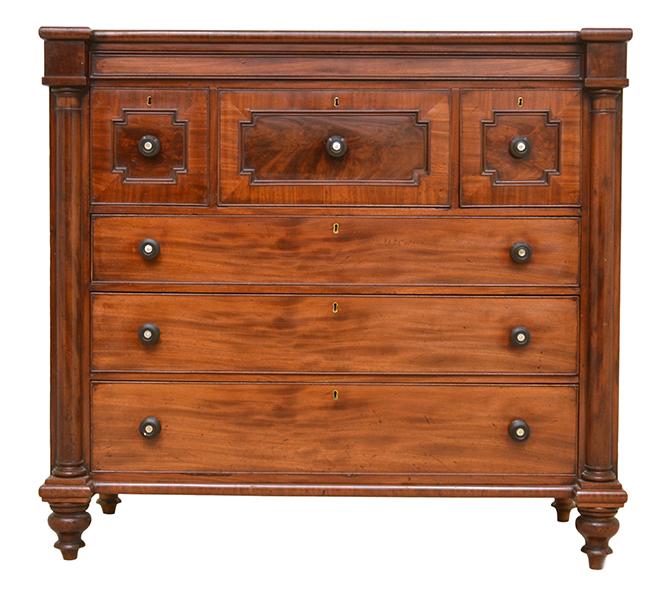 Appraisal: AN EARLY VICTORIAN MAHOGANY CHEST OF DRAWERS with a reverse