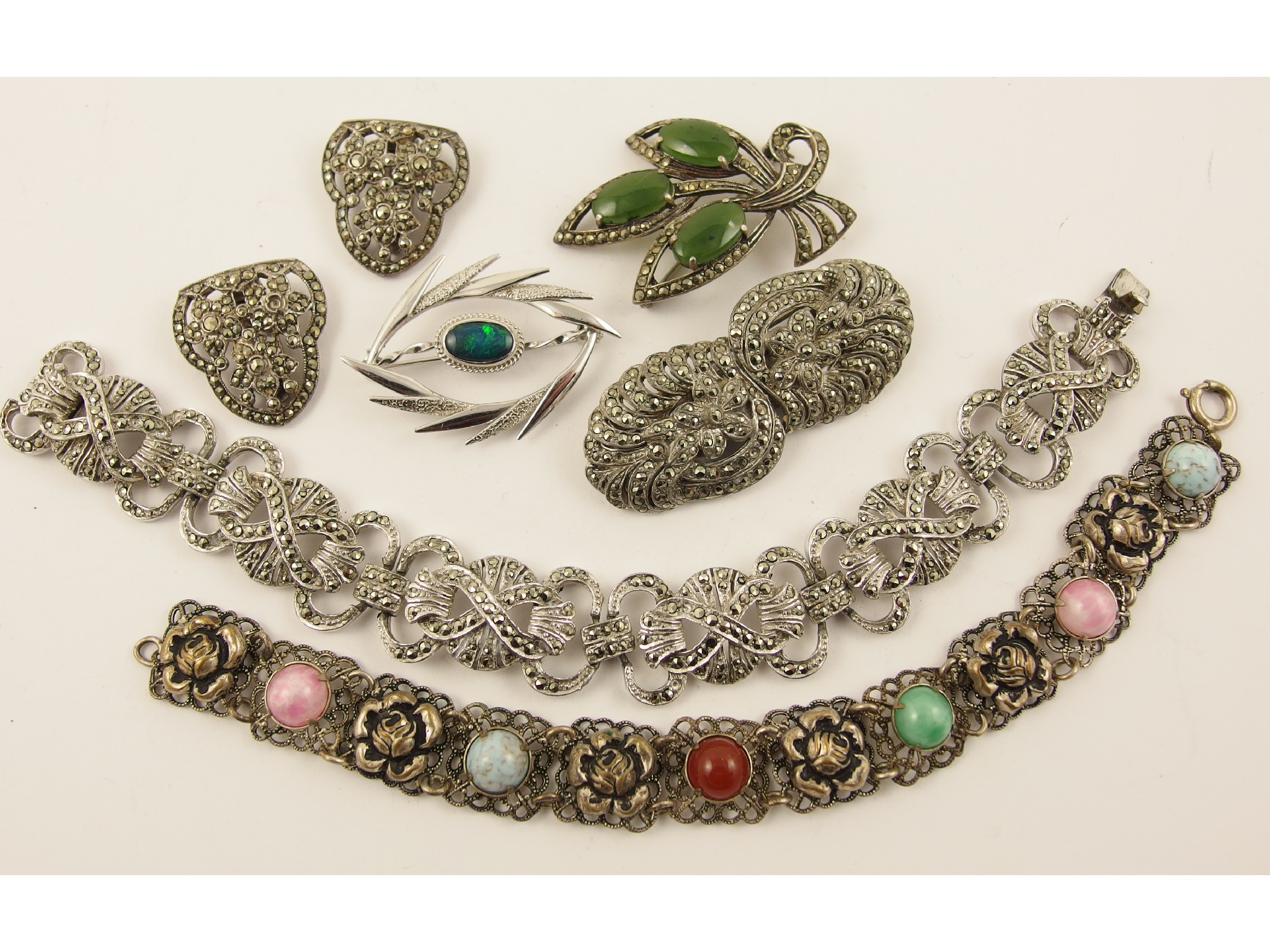 Appraisal: A collection of vintage costume jewellery to include a marcasite