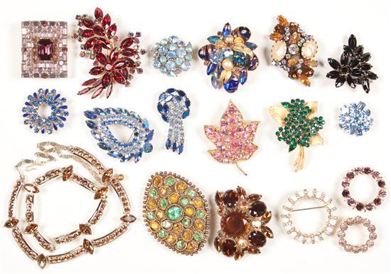 Appraisal: Assortment of rhinestone costume jewelry six wreath-form brooches seven cluster