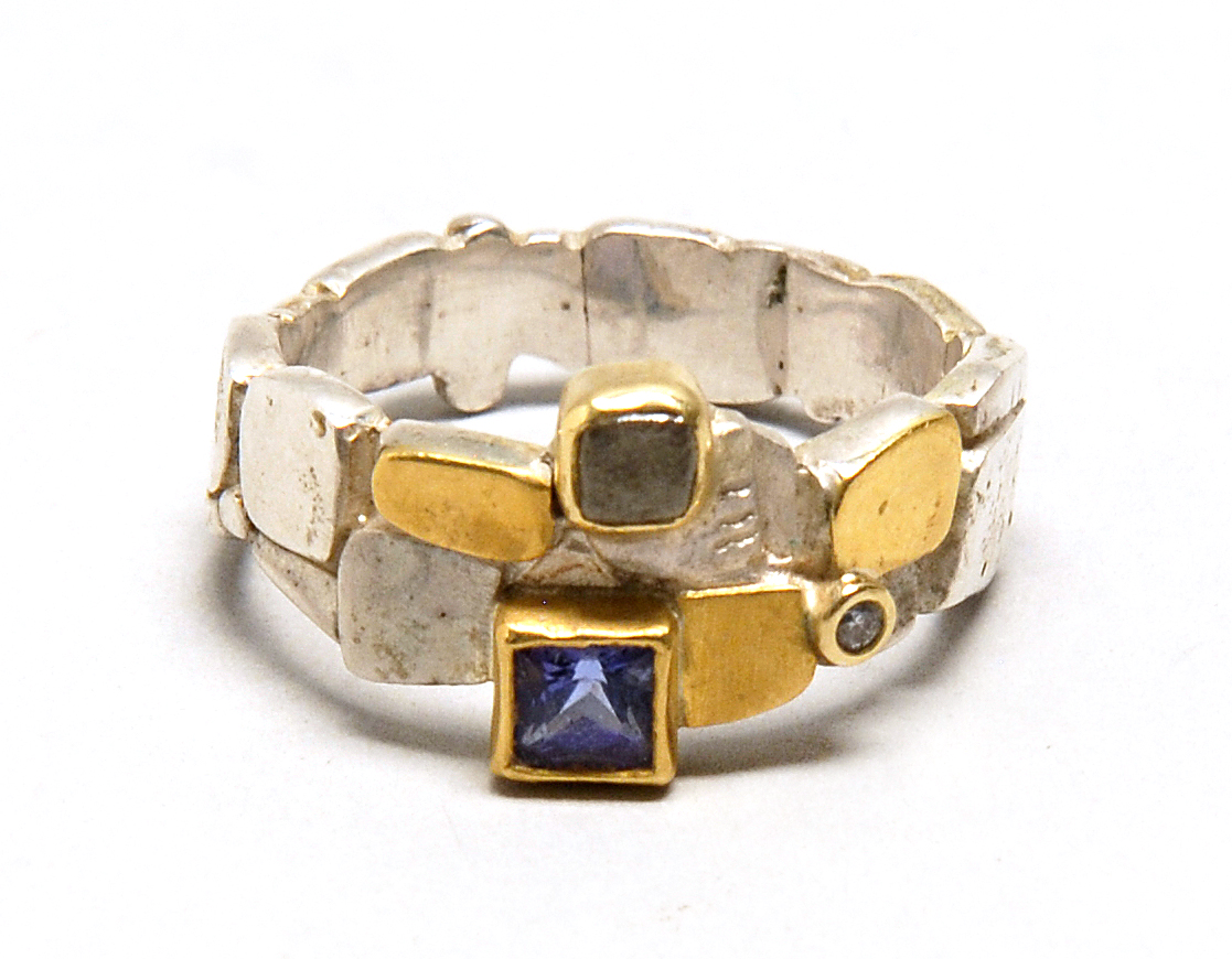 Appraisal: HANDCRAFTED BOX RING BY ROSS COPPELMAN In kt yellow gold