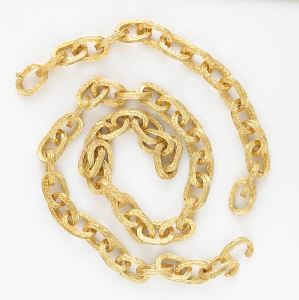 Appraisal: A set of k gold textured link chain necklace and