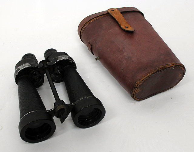 Appraisal: A PAIR OF WWII NAVAL X BINOCULARS by Barr Stroud