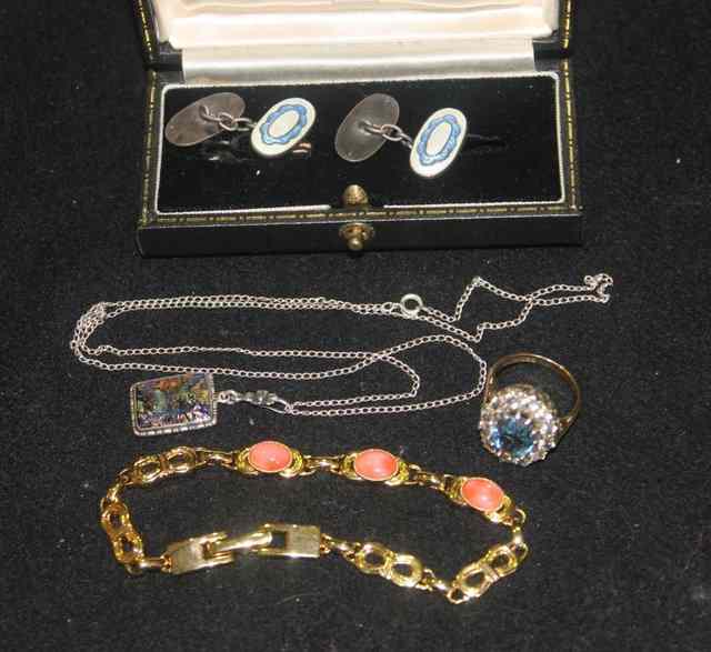 Appraisal: A COLLECTION OF MISCELLANEOUS JEWELLERY including pairs of white and