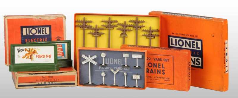 Appraisal: Lot of Plastic Lionel Train Accessory Items Description American Post-war