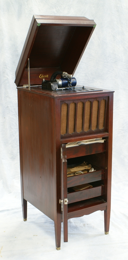 Appraisal: Edison Amberola Model mahogany floor model cylinder phonograph S N