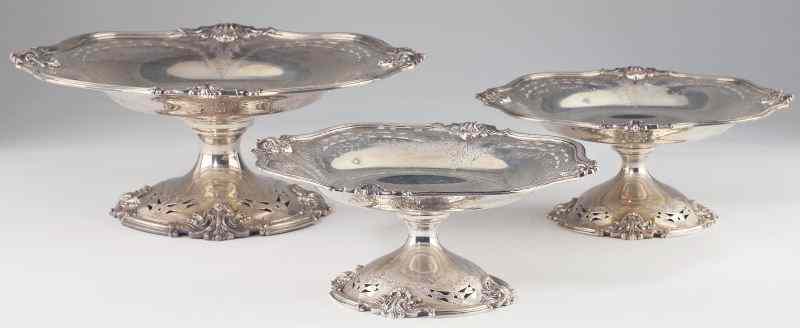 Appraisal: American Sterling Silver Dessert Suitethe three piece set including a