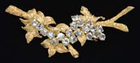 Appraisal: KT AQUAMARINE BROOCH Beautiful kt yellow gold brooch is cast