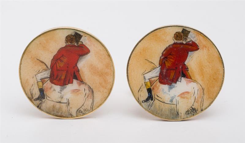 Appraisal: PAIR OF K YELLOW GOLD AND ENAMEL CUFFLINKS Depicting the