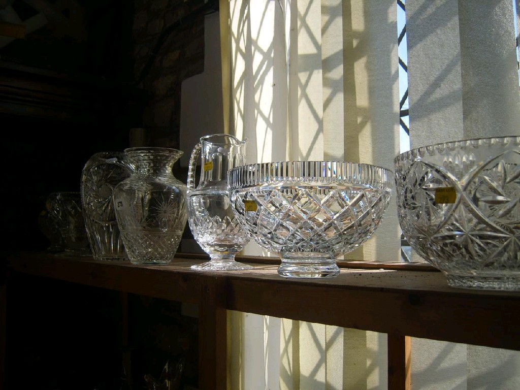 Appraisal: A good collection of heavy cut glassware including three trifle