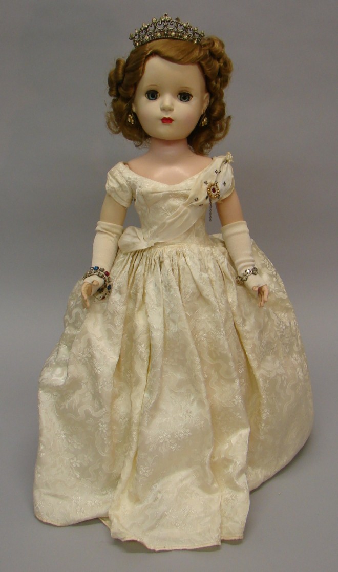 Appraisal: HP 's tagged Queen Elizabeth doll She is all original