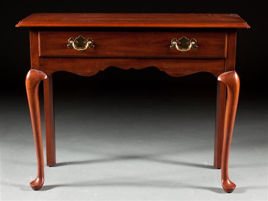 Appraisal: Henkel-Harris Queen Anne style cherrywood one-drawer side table Winchester Virginia