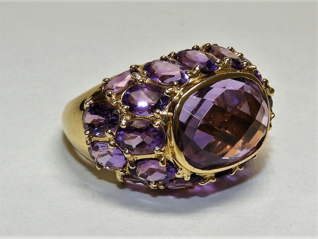 Appraisal: LADIES K YELLOW GOLD AMETHYST COCKTAIL RING China th CenturyDiamond