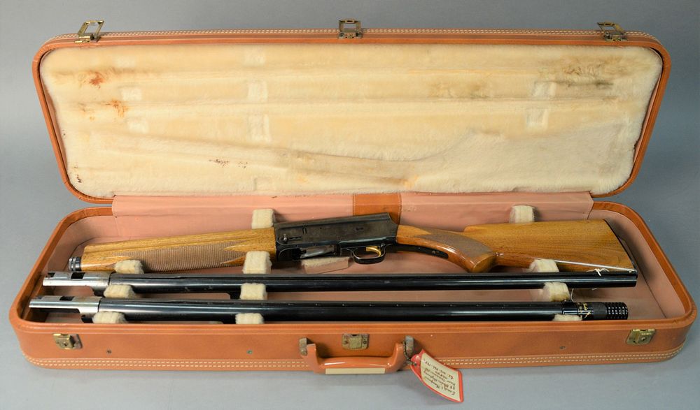 Appraisal: Browning A light twelve shotgun semi-automatic S gauge with barrels