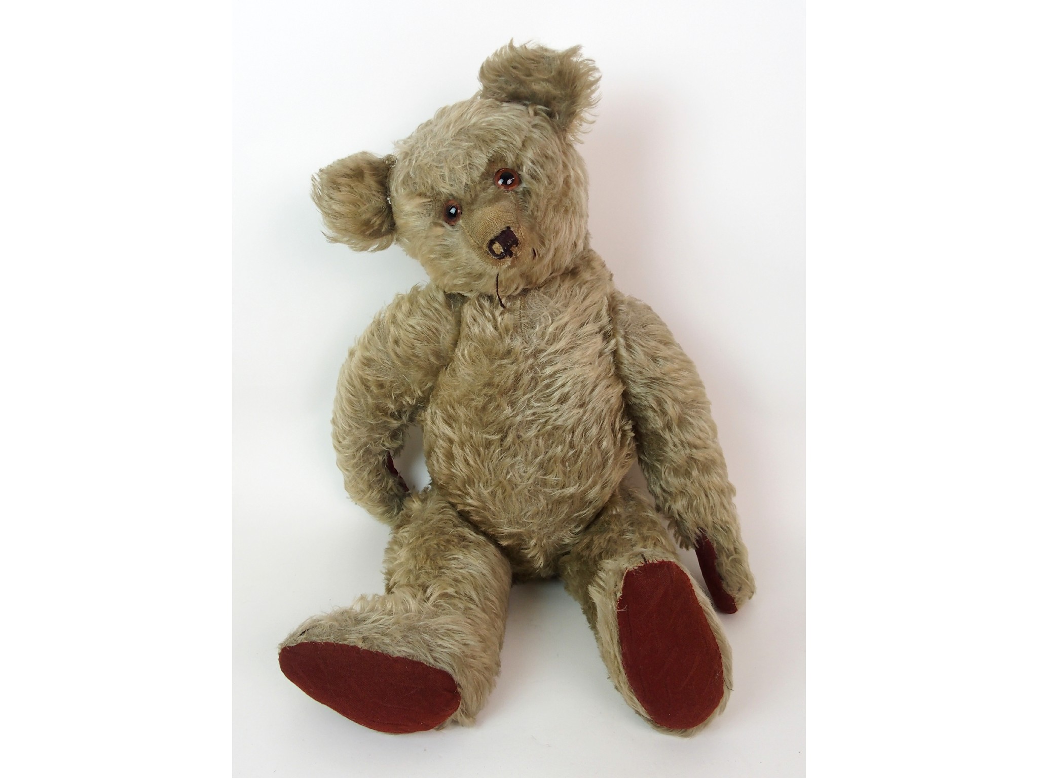 Appraisal: A 's Steiff plush mohair teddy bearwith glass eyes and