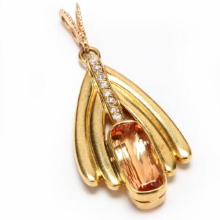 Appraisal: KT Art Nouveau Pendant pendant with fluted yellow gold frame