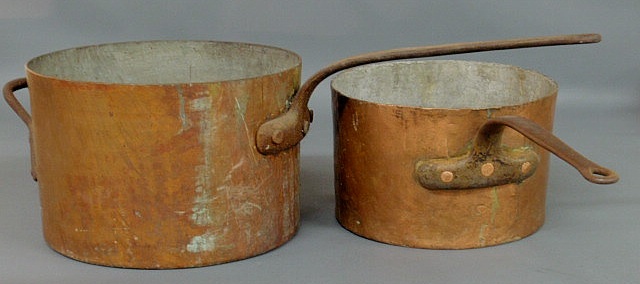 Appraisal: Two copper and cast iron cooking pots- small marked General