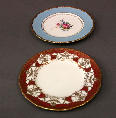 Appraisal: Two Royal Doulton plates one a dinner plate with cranberry