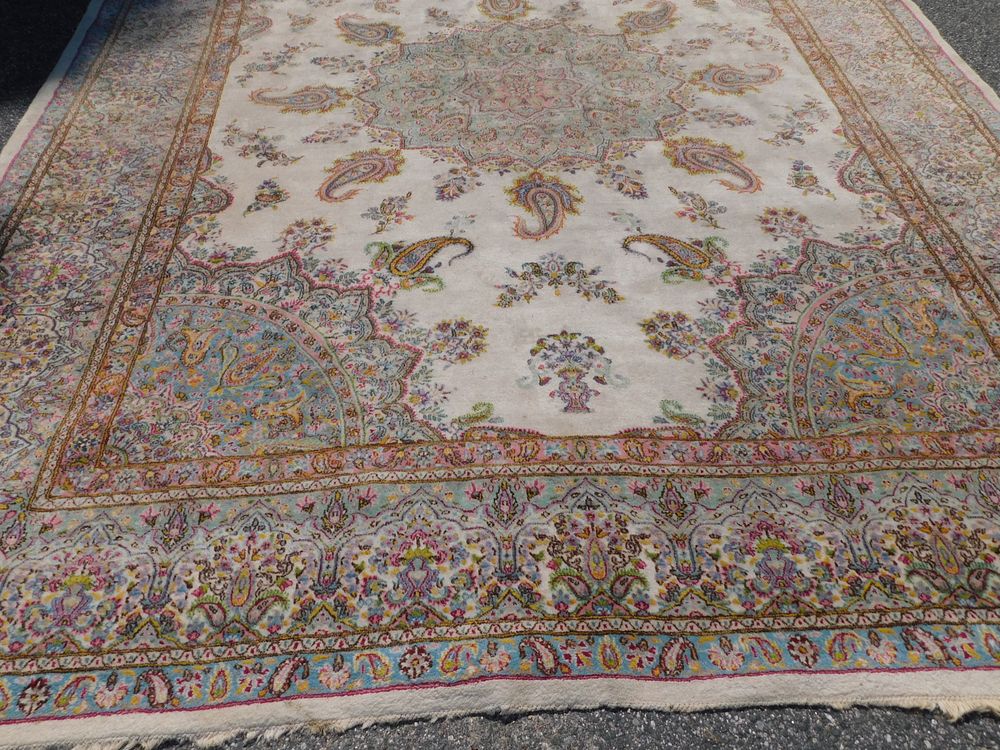 Appraisal: VINTAGE IVORY KIRMAN ROOM SIZE RUG Vintage ivory colored Persian