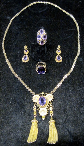 Appraisal: Group of karat gold and amethyst jewelryIncluding drop earrings two