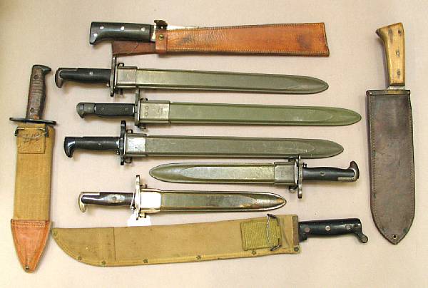 Appraisal: A lot of five American bayonets two knives and two