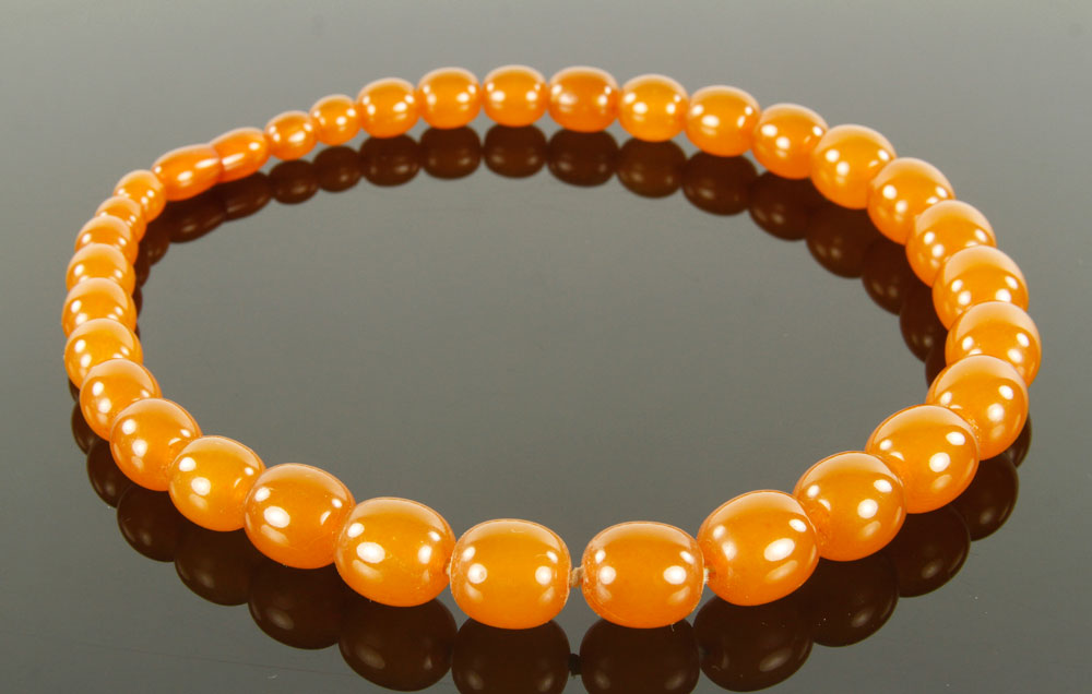 Appraisal: - Natural Amber Necklace Natural amber necklace l largest bead