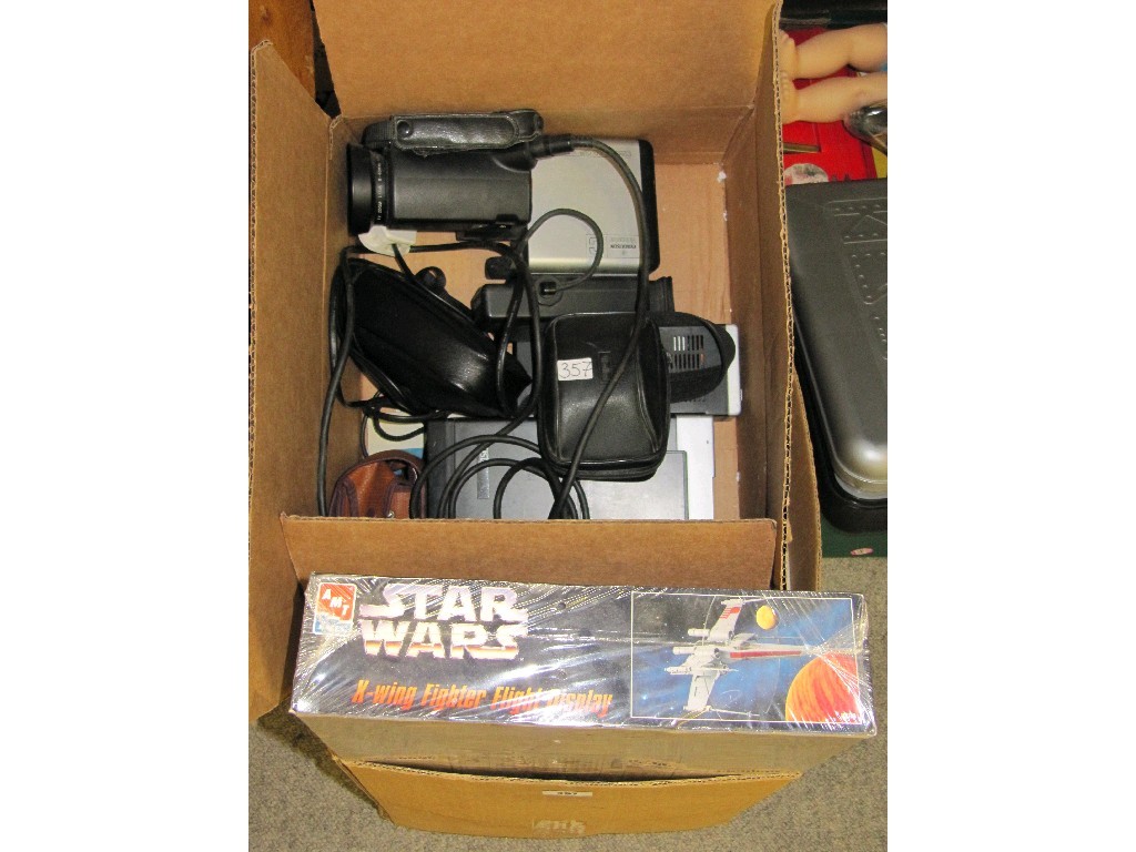 Appraisal: Lot comprising box of cameras and a box of Star