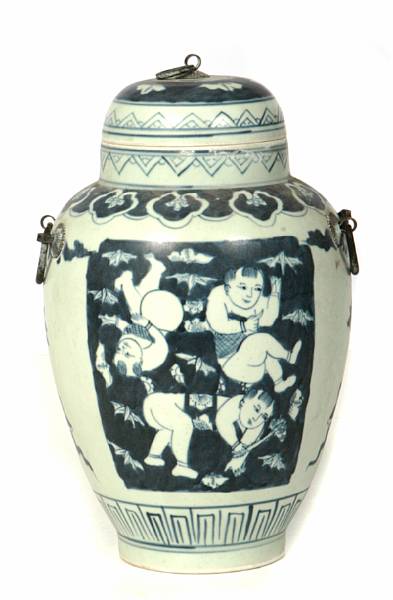 Appraisal: A Chinese blue and white covered jar height in width