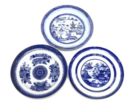 Appraisal: Three Chinese blue and white porcelain plates th C including