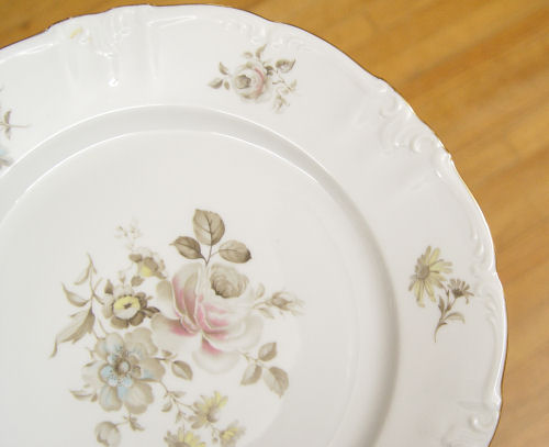 Appraisal: BAVARIAN WINTERLING FINE CHINA SERVICE pieces to include each of