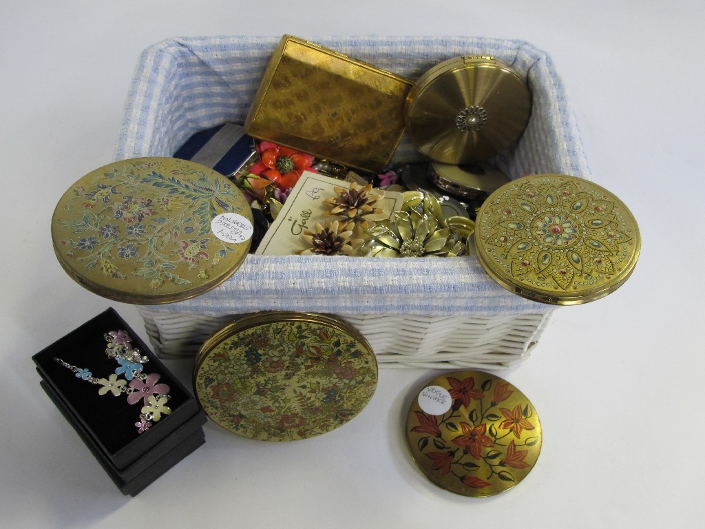 Appraisal: Box of compacts and costume jewellery