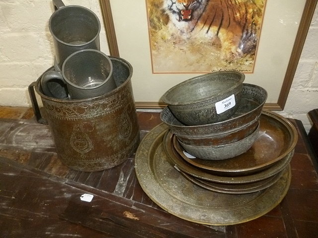 Appraisal: A QUANTITY OF VARIOUS METALWARE to include Middle Eastern copper