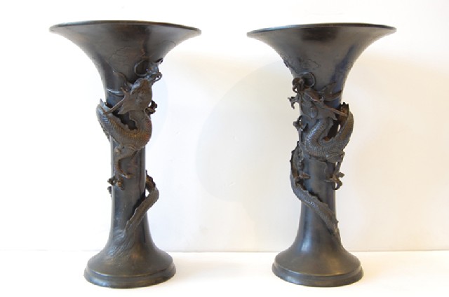 Appraisal: PAIR OF MEIJI JAPANESE BRONZE DRAGON VASES