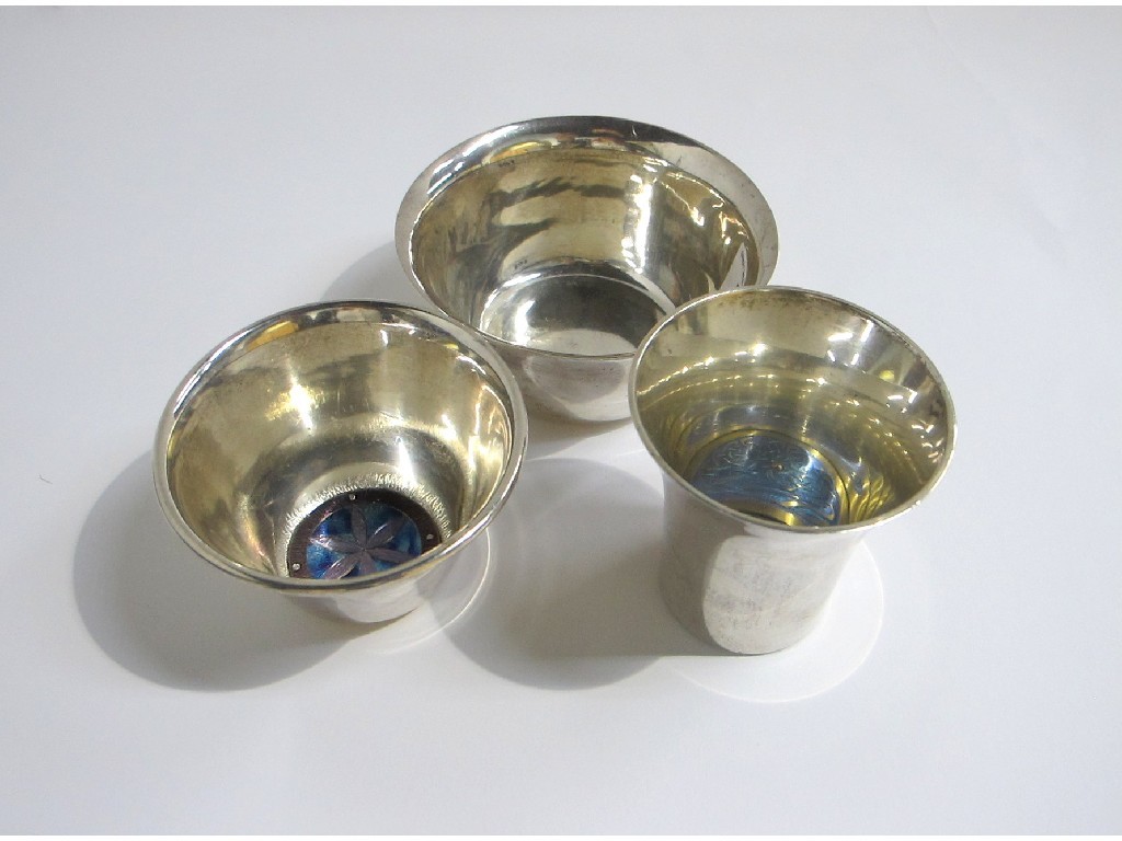 Appraisal: A lot comprising a silver beaker and bowl makers marks