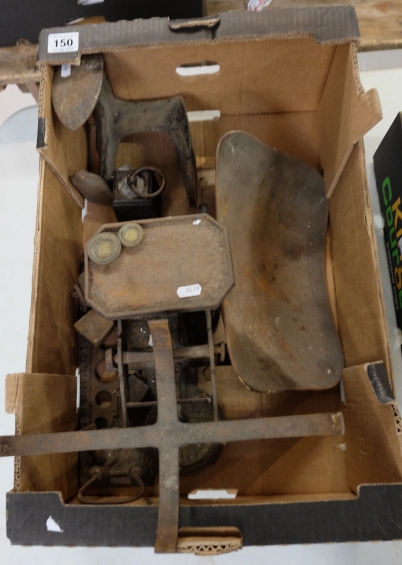 Appraisal: Large cast iron shop scales and shoe anvil