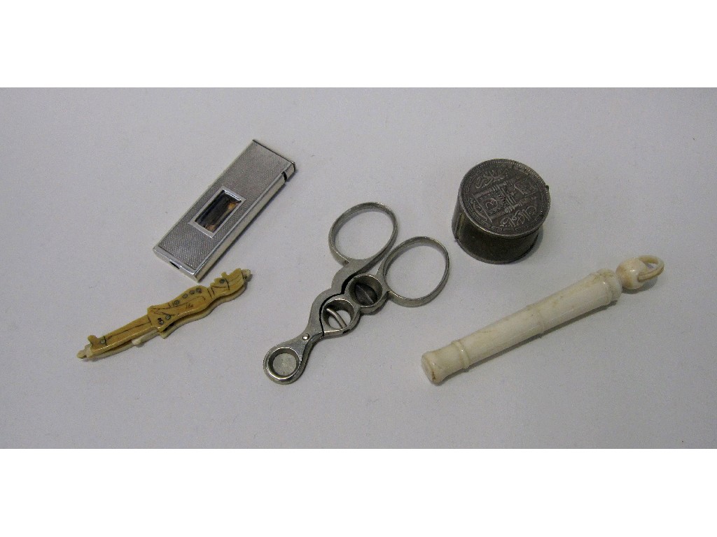 Appraisal: Lot comprising cigar cutters Islamic box etc