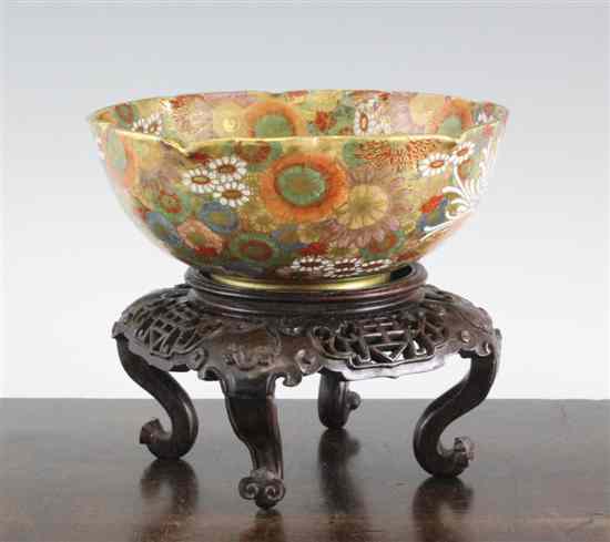 Appraisal: A Japanese Satsuma pottery bowl early th century of petal