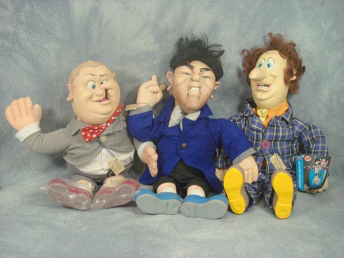 Appraisal: Three Stooges dolls inches tall vinyl and cloth dolls do