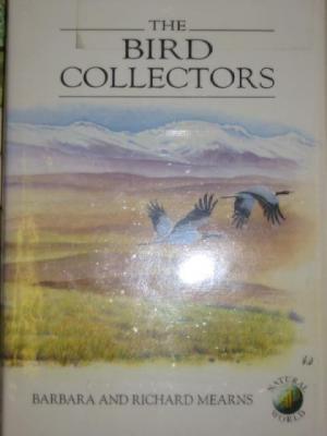 Appraisal: A QUANTITY OF COLLINS FIELD GUIDES and other bird reference