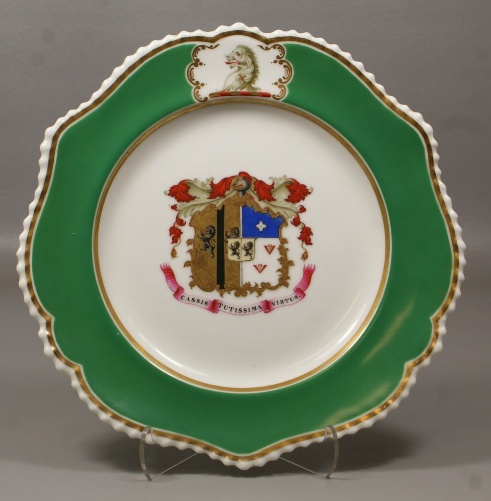 Appraisal: Chamberlains' Worcester armorial dessert plate c - iron red script