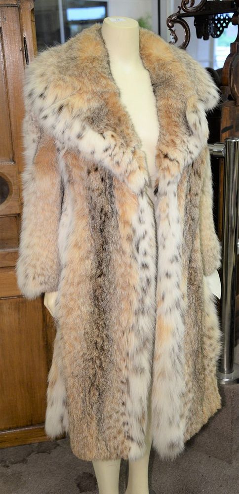 Appraisal: Custom Lynx fur coat length Custom Lynx fur coat length