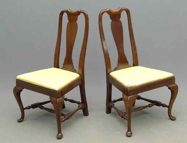 Appraisal: Pair Queen Anne style chairs with block and turned stretcher