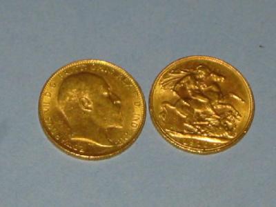 Appraisal: TWO EDWARDIAN GOLD SOVEREIGNS dated and